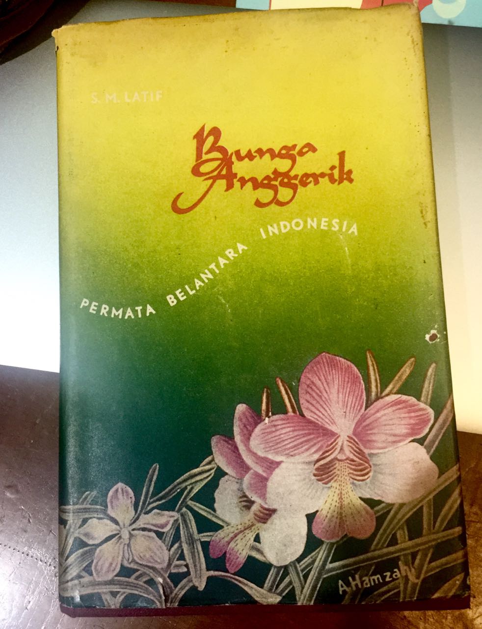 Buku Bunga Anggrek Permata Belantara Indonesia Karya S M Latief